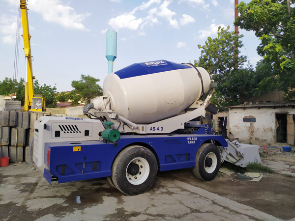 self loading concrete mixer