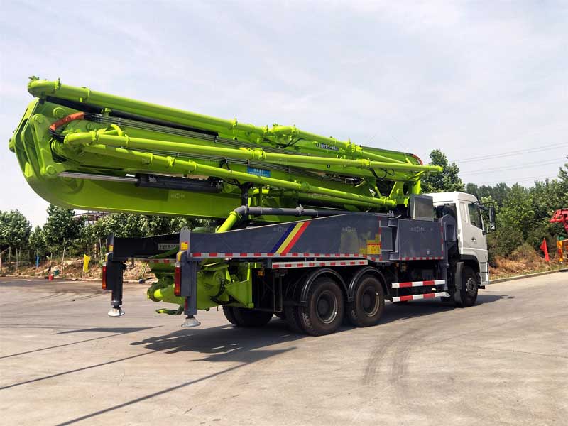 Boom Pump Truck for Sale in Dubai